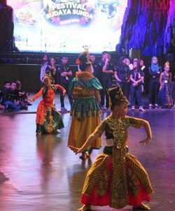 Ulang Tahun ke-3, Trans Studio Bandung Gelar Festival Budaya Sunda