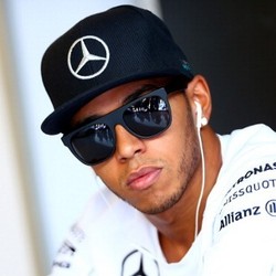 Tertinggal 29 Poin dari Rosberg, Hamilton Tak Cemas