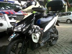 Pasang Rotator dan Sirine di Motor, Pemotor Ditilang di Cawang