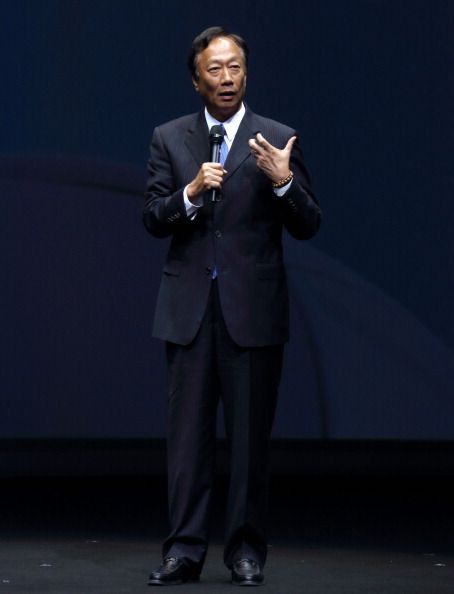 Terry Gou, Juragan Pabrik iPhone