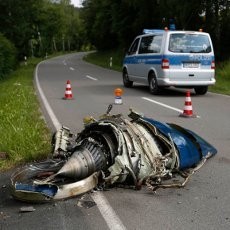 Pesawat Kecil Tabrakan dengan Jet Tempur Jerman, 1 Orang Tewas