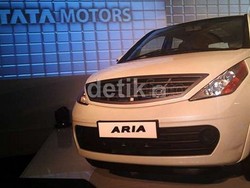 3 Orang Ini Bikin Tata Motors Kesengsem