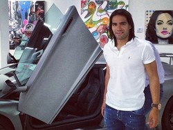Absen Piala Dunia, Falcao Malah Geber Lambo Aventador di Miami
