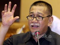 Deddy Mizwar Bahas UU Perlindungan Anak