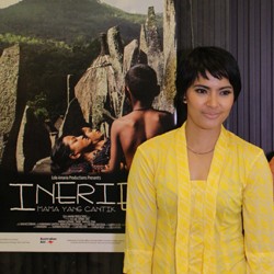 Lola Amaria Produseri Film Drama Dokumenter Inerie Mama Cantik