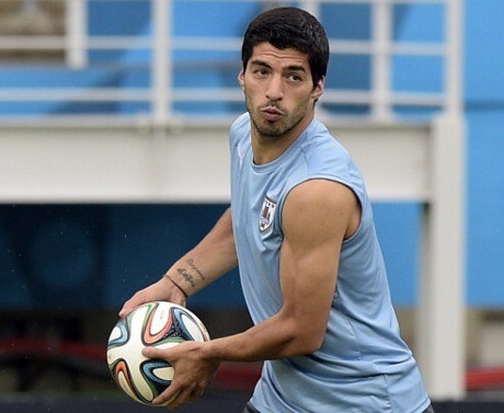 Suarez Selalu Ingin ke Barca