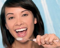 Tips Sederhana Merawat Gigi Sensitif