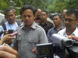 Bima Arya Blusukan Cek Server Penerimaan Murid via Online di Kota Bogor