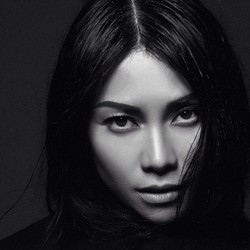 Anggun C Sasmi: Semoga Indonesia Tidak Jatuh ke Fasisme