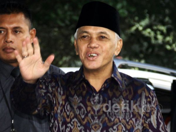 Hatta Klarifikasi Harta ke KPK