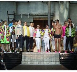 Ini Rahasianya Para Model Pria Terlihat Tampan dan Seksi Saat Fashion Show