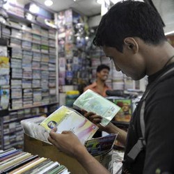 Software Bajakan: Dicari Sekaligus Ditakuti