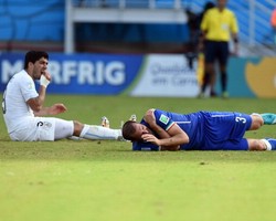 FIFA Selidiki Aksi Gigit Suarez terhadap Chiellini