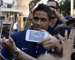 Henry: Varane Mirip Blanc