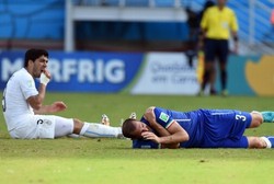 Dokter Jiwa Komentari Gigitan Suarez: Orang Normal Nggak Begitu