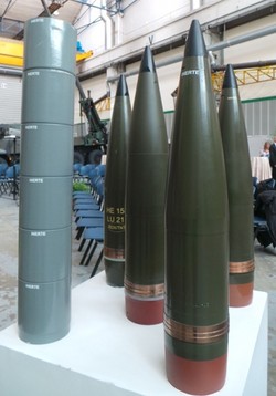 Ini Dia Amunisi Meriam Caesar 155 yang akan Diproduksi PT Pindad