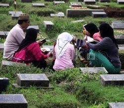 Korupsi Honor Penggali Kubur, 2 Eks Pejabat Sudin Pemakaman Jakbar Dibui