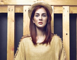 Cara Astrid Tiar Merayu Suami yang Kaku Jadi Lebih Spontan