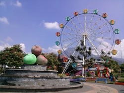 Alun-alun Kota Batu, Wisata Akhir Pekan yang Murah Meriah