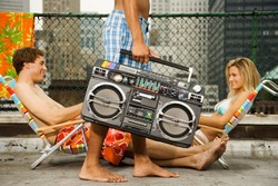 10 Lagu Indonesia Paling Pas Untuk Traveling (1)