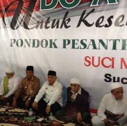 Datang ke Ponpes di Gresik, Hatta Minta Didoakan Bisa Jadi Wapres
