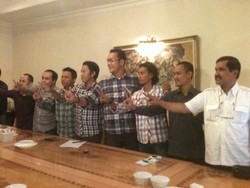 Tokoh Muda Lintas Agama Serukan Pakai Baju Kotak-kotak