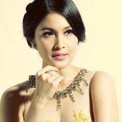 Yuk, Intip Curhat Sandra Dewi Lewat Diary