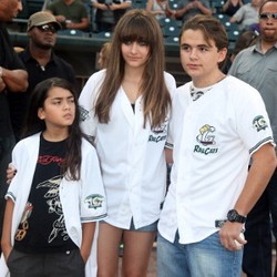 5 Tahun Pasca Kematian Michael Jackson, Ini Kabar Terbaru Ketiga Anaknya