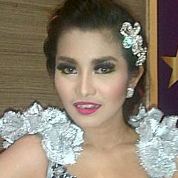 Pisah Bertahun-tahun, Fitri Karlina Ketemu Lagi dengan Jodohnya