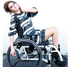 Difabel Hingga Punya Luka Bakar Tak Halangi 5 Wanita Ini Jadi Model