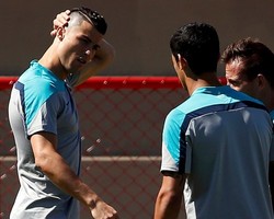 Cristiano Ronaldo Tampil dengan Gaya Rambut Baru Lagi