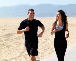 Ini Cara Efektif Beri Sinyal Cinta Pada Pria Incaran