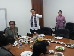 Temui Ahok, Iwan Fals Minta Izin Gelar Konser Nyanyian Bangsa Usai Pilpres