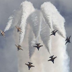 Dahlan Dukung PTDI Bikin Jet Tempur dan Pesawat Militer