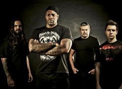Vokalis Sepultura Dukung Aksi Protes Piala Dunia 2014