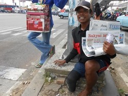 Bang Edi Tetap Berdikari Meski Hanya Punya Satu Kaki