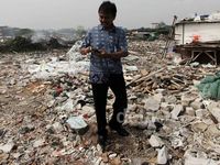 Roy Suryo Kunjungi Taman BMW