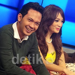 Begini Cara Pacaran Zaskia Gotik dan Rian Selama Bulan Puasa