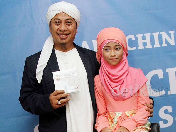 Opick Gaet Anak di Album Terbaru