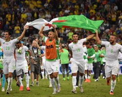 Semangat Juang Bawa Aljazair ke 16 Besar