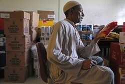 Ada Bank Makanan yang Siap Bantu Duafa di Florida Selatan Selama Ramadan