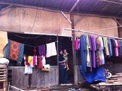 Kisah Ibu Nung, Janda 12 Anak yang Jadi Guru Ngaji di Kampung Pemulung