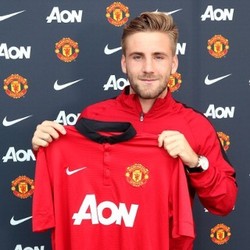 MU Resmi Gaet Luke Shaw