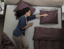 Yang Harus Diperhatikan Pasangan Menikah Sebelum Memutuskan LDR