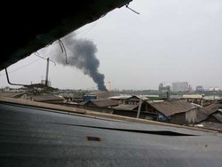 Rumah Bedeng di Muara Baru Terbakar, 32 Mobil Damkar Dikerahkan