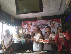 Relawan Jokowi-JK Bagikan Jutaan Keping CD Karya Musisi Indie