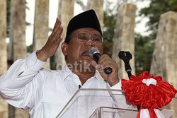 Prabowo: Saya Pakai Peci karena Ini Budaya Indonesia