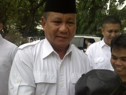 Ical: Prabowo Tak Suruh Selipkan Duit di Surat Cinta ke Guru