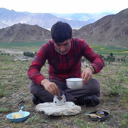 Usai Melawan Dinginnya Tibet, Haji Backpacker Harus Tembus Panasnya Nepal