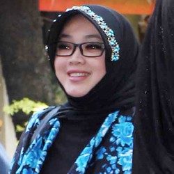15 Tahun di Dunia Wedding Organizer, Rina Gunawan Luncurkan Buku